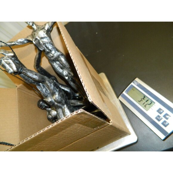 5 Creative Climbing Man Resin Wall Sculptures 3D Wall Art Decor Strong Man Brave - Picture 16 of 16